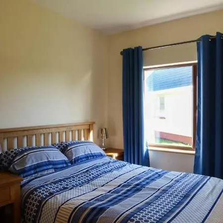 بيت للعطل The Well House *